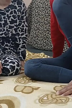 Slim Aunty fucked by big Cock with clear hindi audio