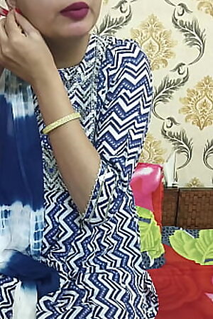 Jaldi jaldi chodo pani ane wala hai,jija sali sex , Indian Desi sali sex , Xvideo in hindi voice