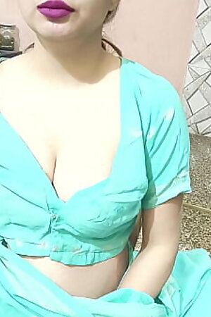 Gav ki ladaki ko kitchen me lekar choda gavar ladake ne hindi clear voice