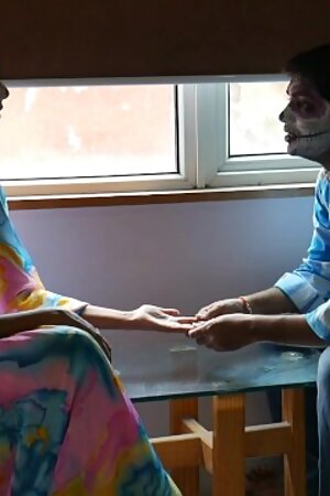 Priya Bhabhi Restarting her Affair with Ex