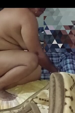 Village Sex Cum on Face Desi Bhabi Ki Chudai Ki or Muh Par Mall Nikala Khub Maja Liya Moti Gand Wali