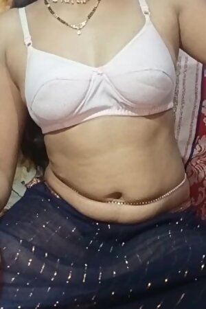 Hot Indian Bhabhi Fucking Show 💦