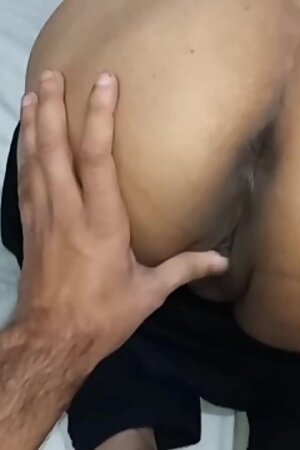 Sneha Bhabhi Ki Gol Gand me Daal Diya Galti Se.