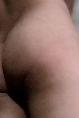 Oily Gand Desi Bhabhi Ki Gand