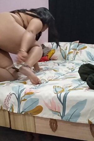 Hotel Room Kaand Stepmother and Stepson Shared Bed and Fucking together