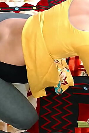 Punjabi big ass step mom doggy style fucking