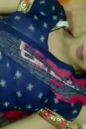 Stepbrother fucked his stepsister, best Indian kissing and sucking sex video in hindi voice