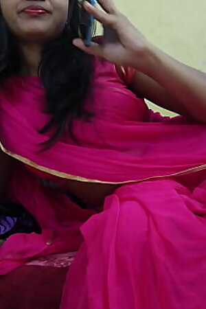 देसी भाभी ने सलून वाले भाई साहब से अपने चुत का बाल साफ करवाया हिन्दी ऑडियो